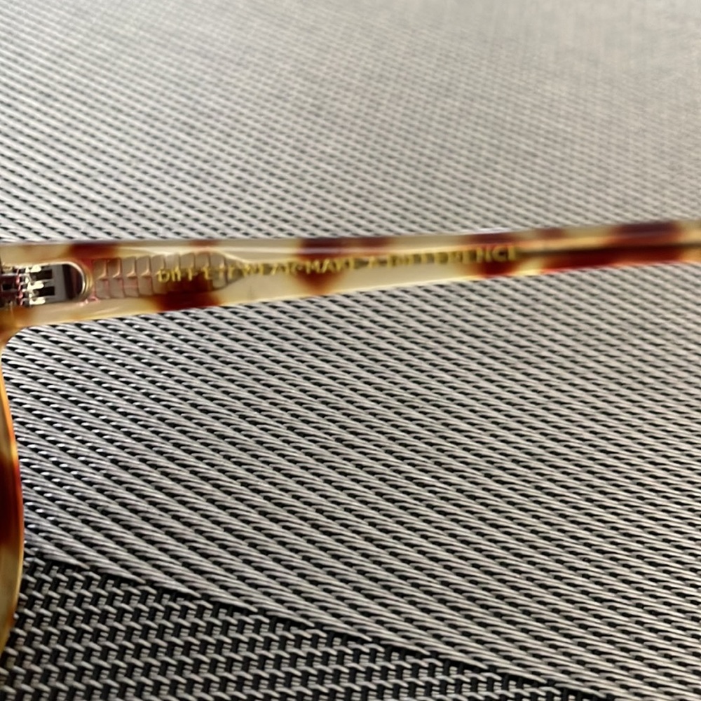 Diff sunnies - Picture 3 of 3